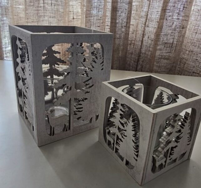 set of candlesticks (large and small)