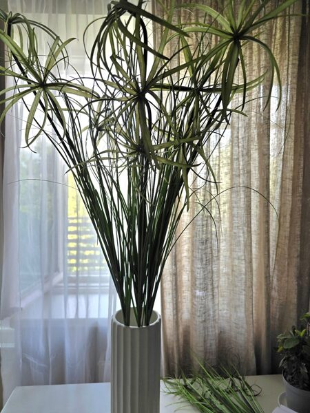 Artificial flowers No. 242- reed