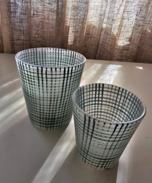 27 / 5,000 set of candlesticks, glass