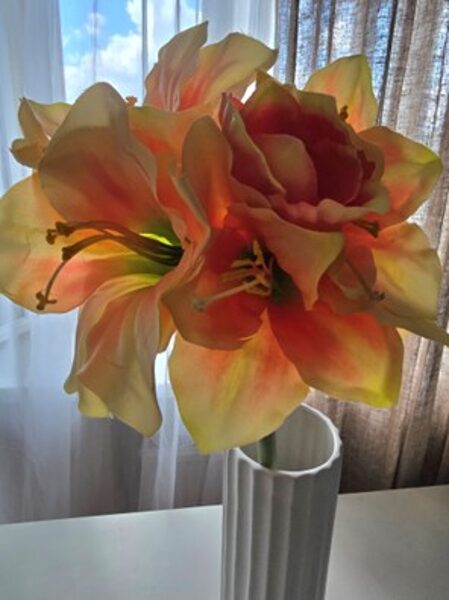 Artificial flowers No. 363-amaryllis