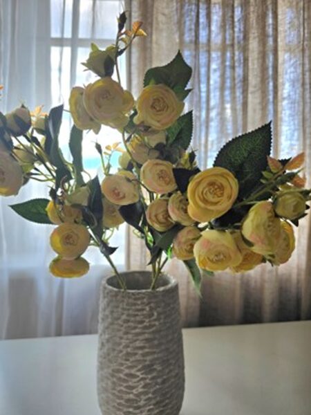 Artificial flowers No. 392 - rose branch