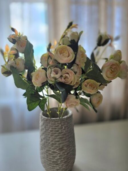 Artificial flowers No. 396 - rose branch