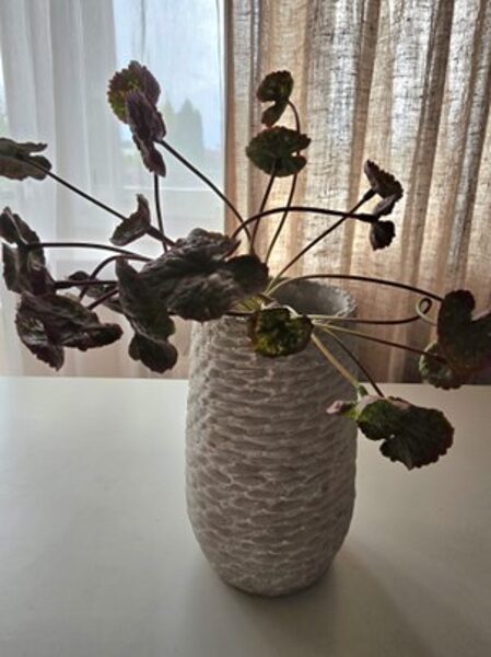 Artificial flowers No. 555 - brown leaves